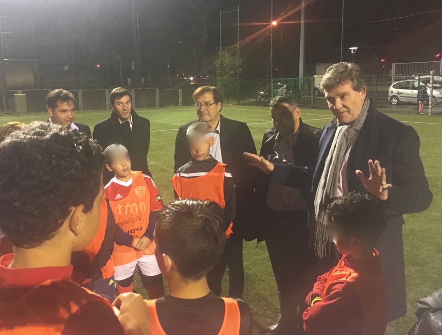 Montebourg avec les jeunes du Club Lyon-Duchère